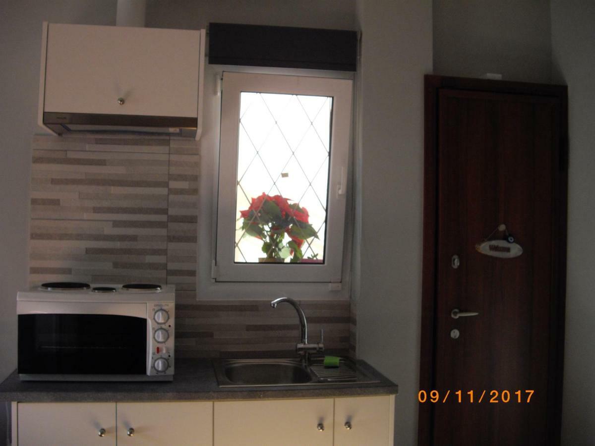 The 25Sqm Sunny, Modern And Comfortable Atenas Exterior foto